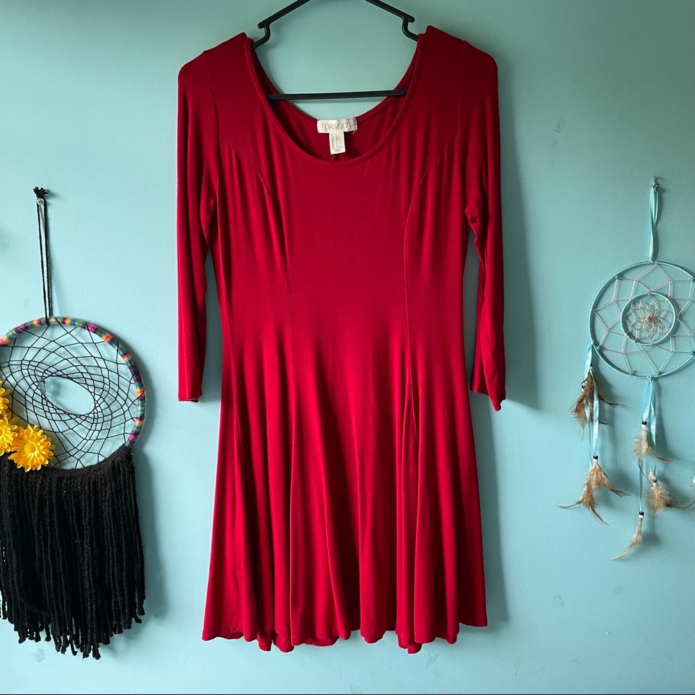 qtr-sleeve red dress